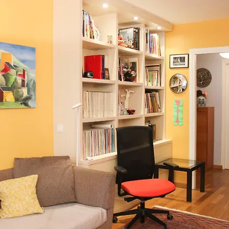 Apartment Quiet Nest With Garden View