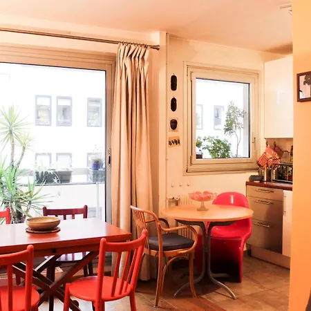 Quiet Nest With Garden View Apartment Paris
